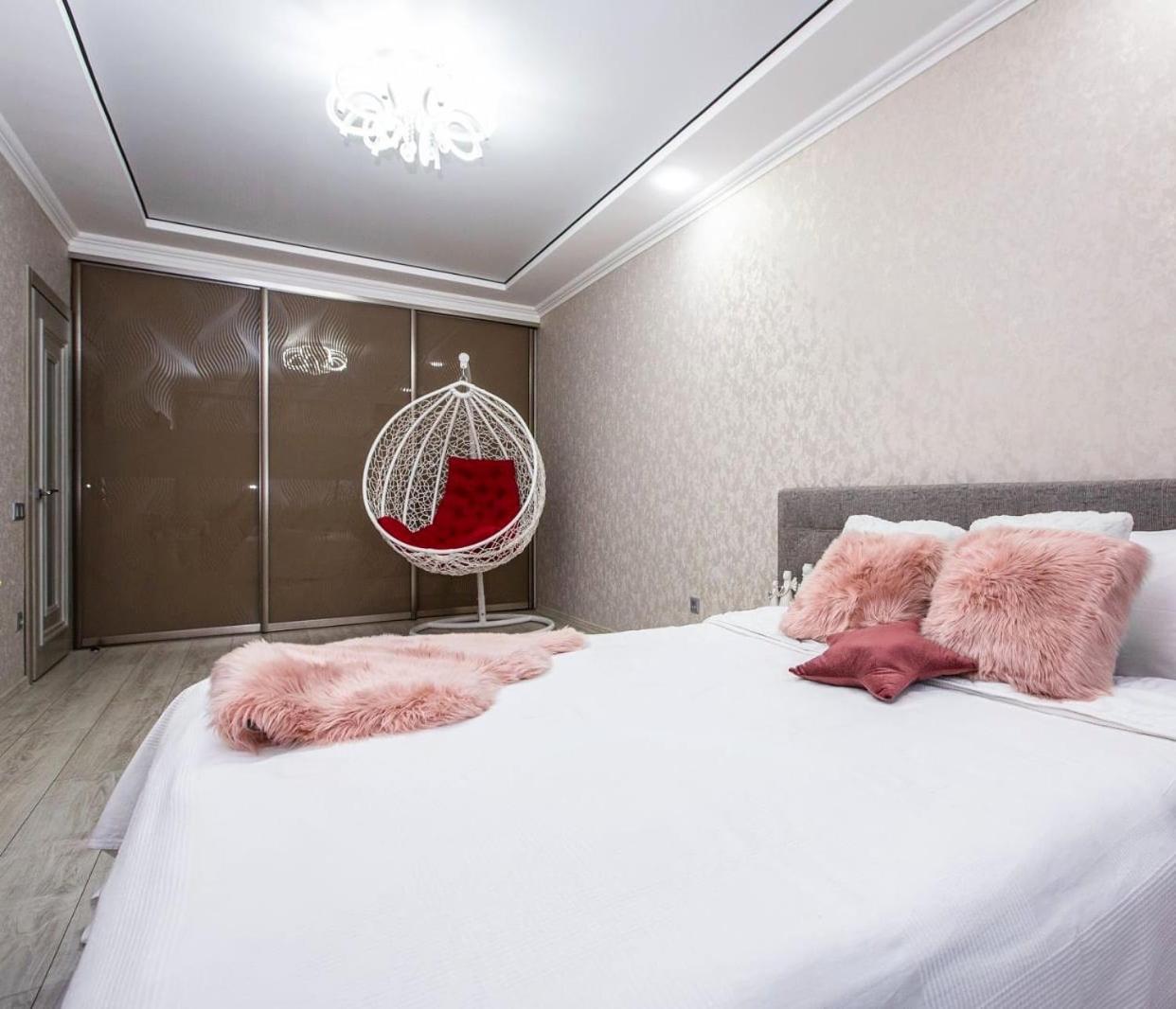 Vip Avalon City Lviv Exterior photo