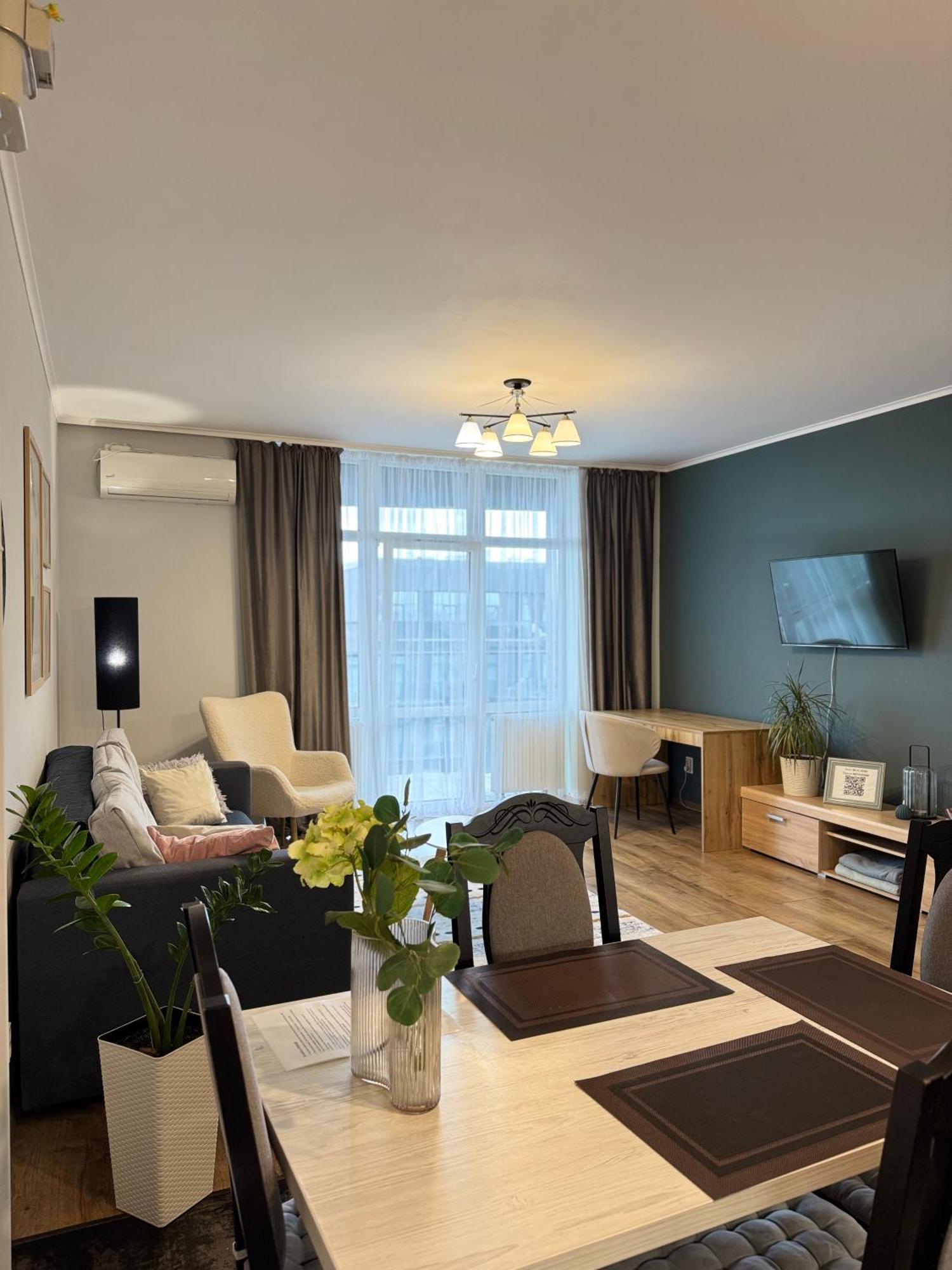 Vip Avalon City Lviv Exterior photo